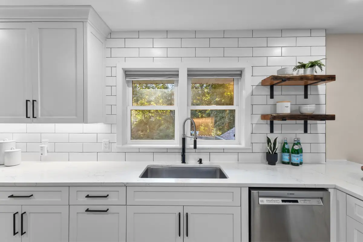 1843 Victoria Street N, Roseville, MN 55113 - Image #1