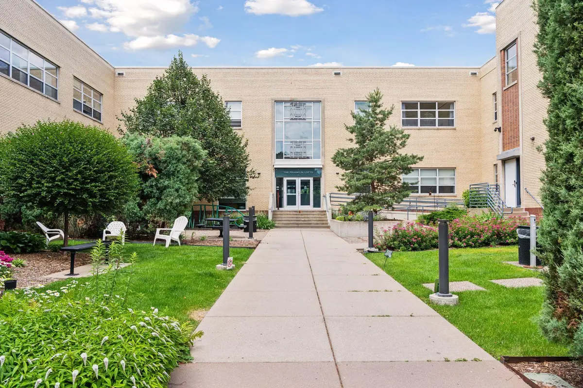 111 E Franklin Avenue #215, Minneapolis, MN 55404 - Image #1