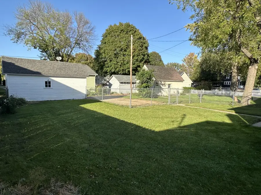512 Page Avenue, North Mankato, MN 56003 - Image #3