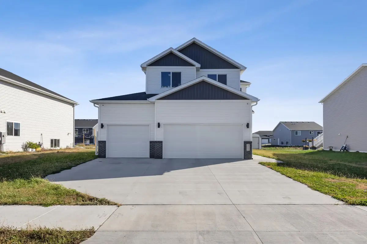 3732 18th Street S, Moorhead, MN 56560 - #1