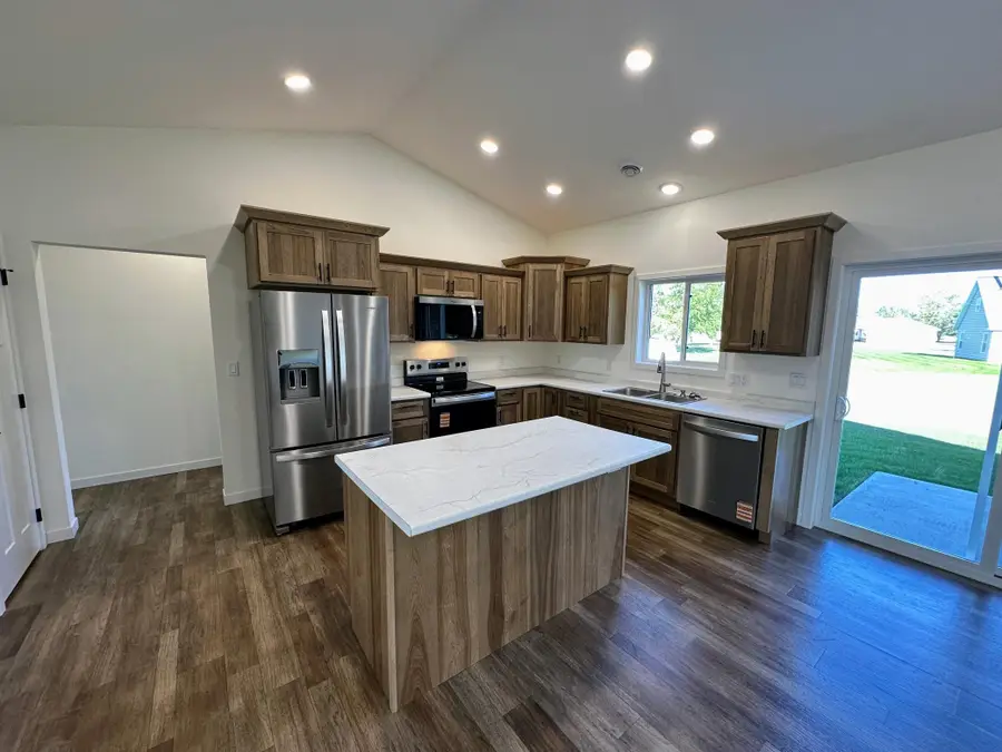 710 11th Street Nw, Perham, MN 56573 - Image #3