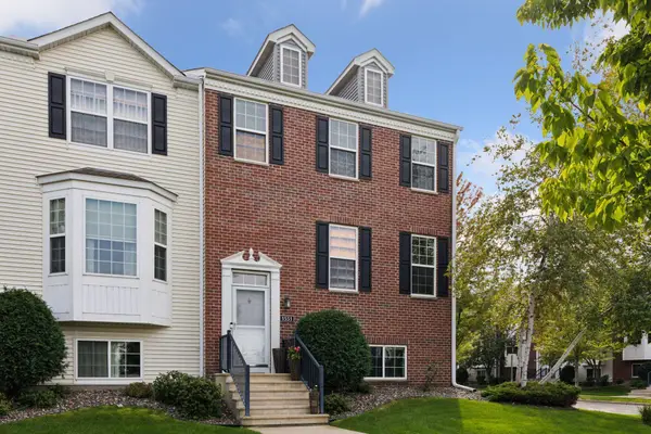 1551 Coneflower Lane, Shakopee, MN 55379