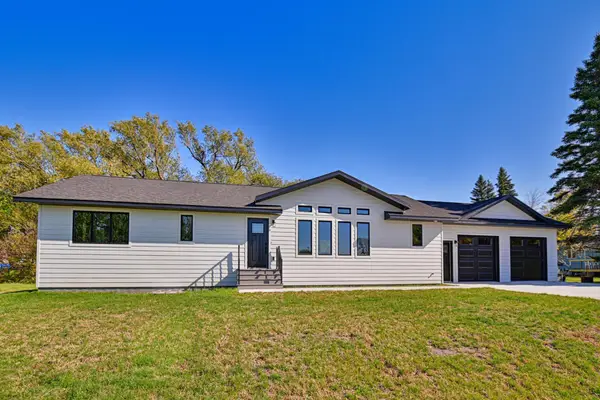 101 Bernie Avenue, Hatton, ND 58240