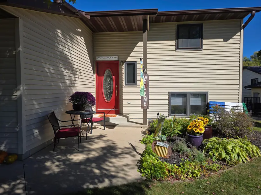 407 8th Street Sw, Plainview, MN 55964 - Image #3