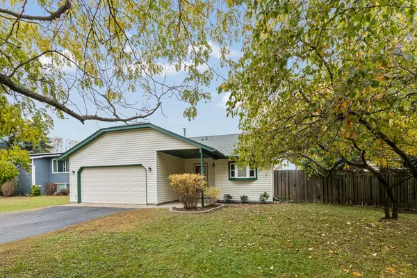 6724 Sandlewood Road, Woodbury, MN 55125