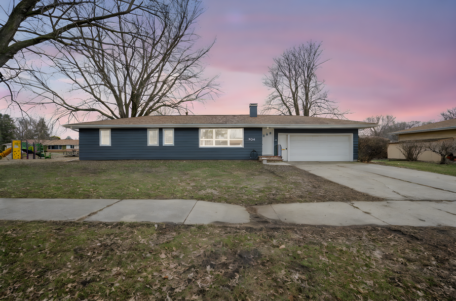 704 Washington Avenue, Fairmont, MN 56031 - #2