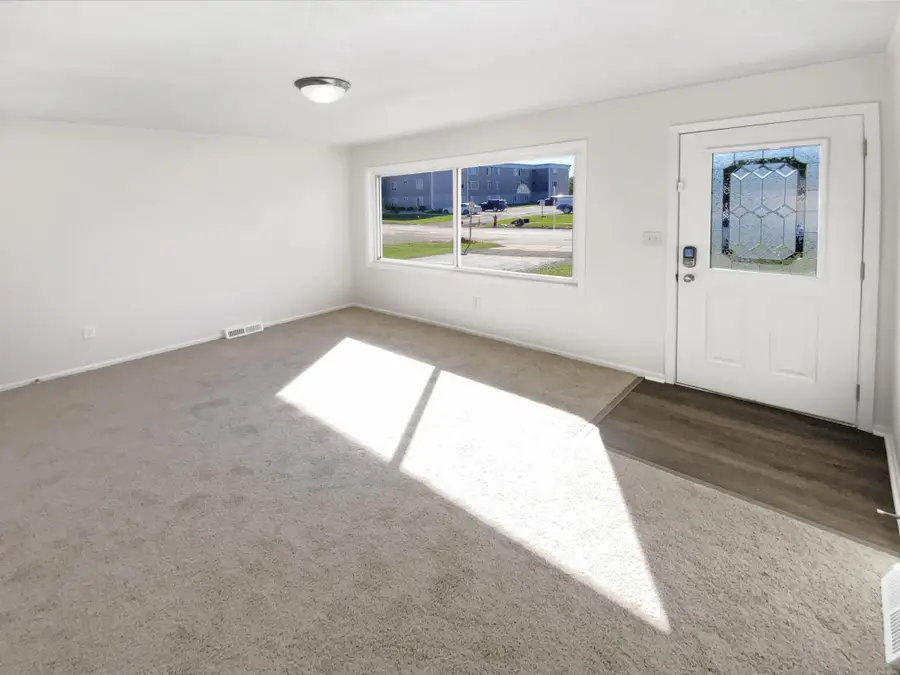 303 6th Street Sw, Kasson, MN 55944 - Image #3