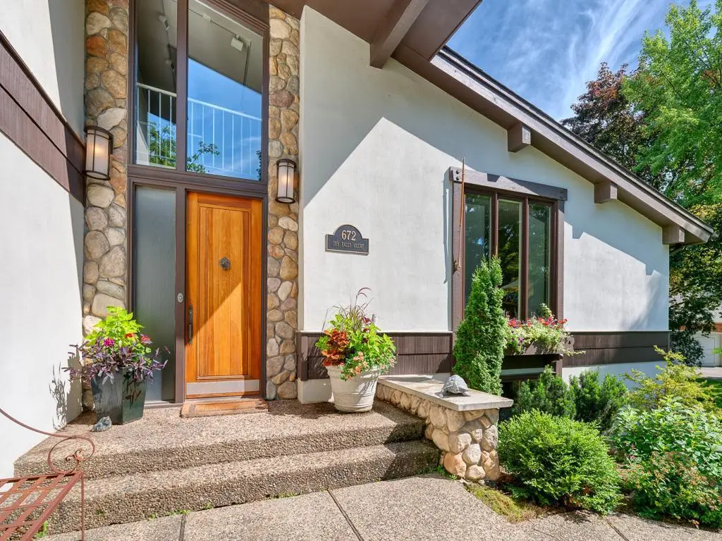 672 Ivy Falls Court, Mendota Heights, MN 55118 - Image #1