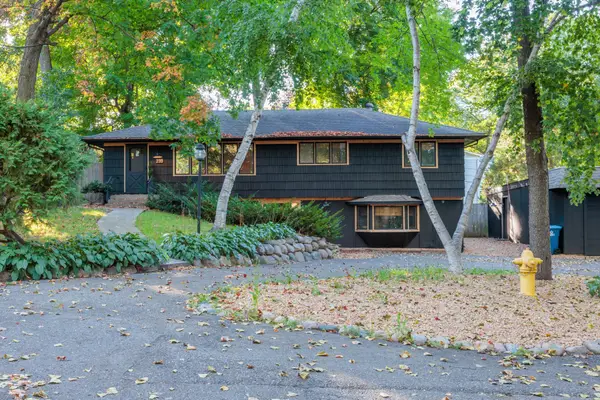 239 Byrondale Avenue, Wayzata, MN 55391