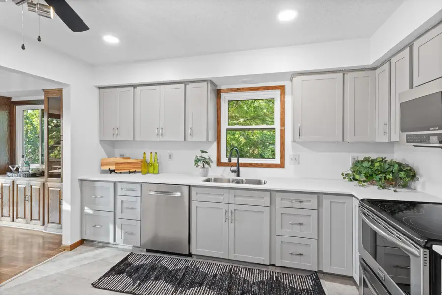 13236 Fremont Avenue S, Burnsville, MN 55337 - Image #3