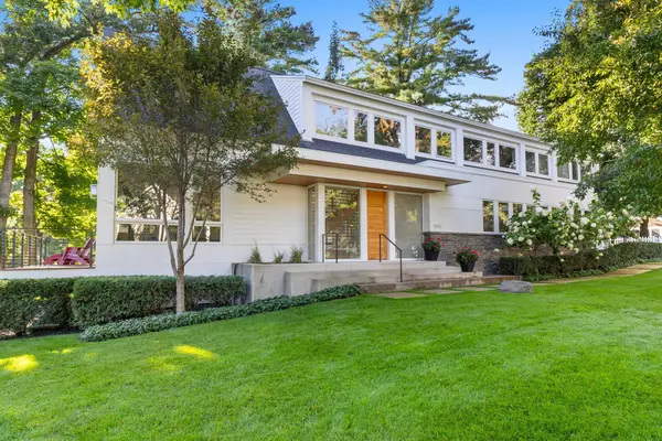 19100 Rutledge Road, Deephaven, MN 55391