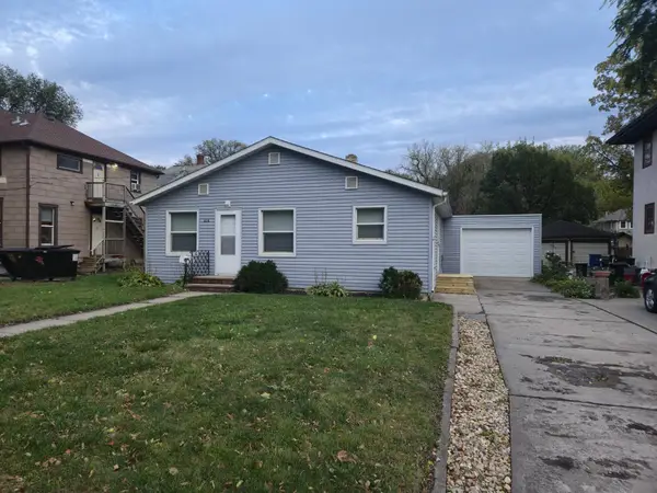 414 5th Street S, Moorhead, MN 56560