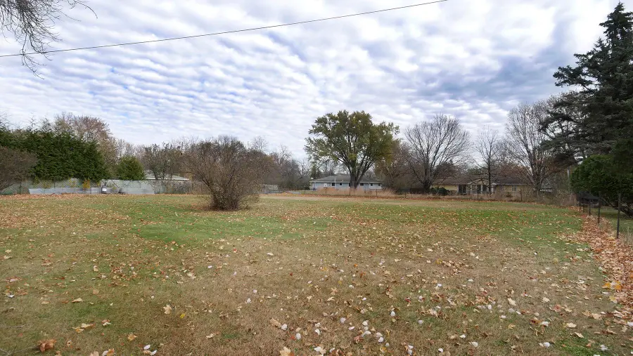 1610 Garland Lane N, Plymouth, MN 55447 - Image #2