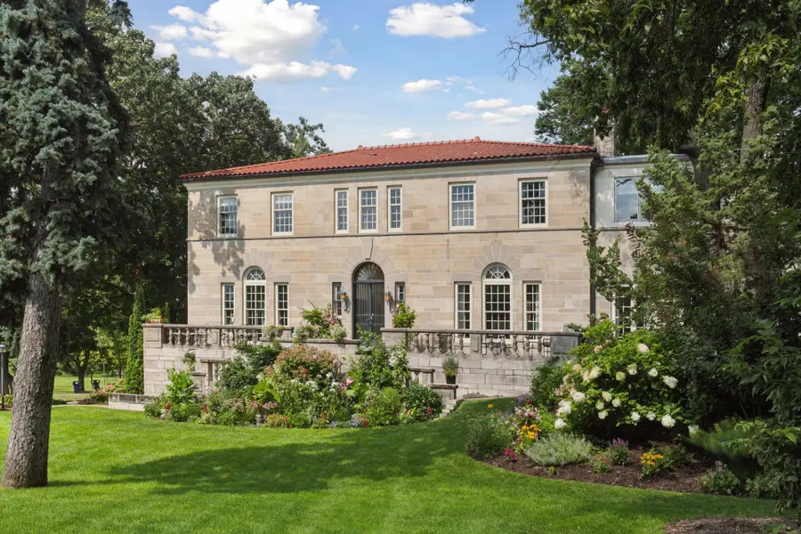 2308 W Lake Of The Isles Parkway, Minneapolis, MN 55405 - Image #3