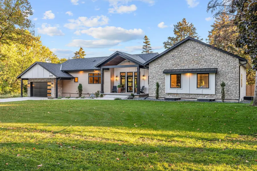 2040 Edgcumbe Road, Saint Paul, MN 55116 - Image #2