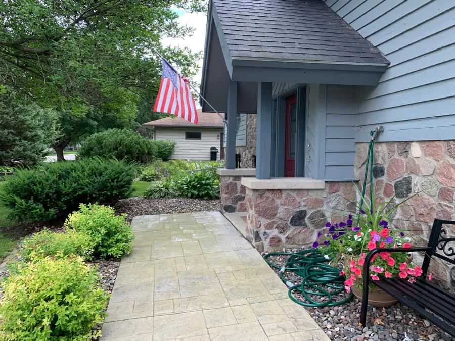 284 23rd Street Se, Willmar, MN 56201 - Image #2