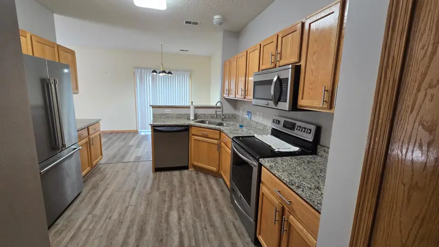 1339 Yorkshire Lane, Shakopee, MN 55379 - Image #2