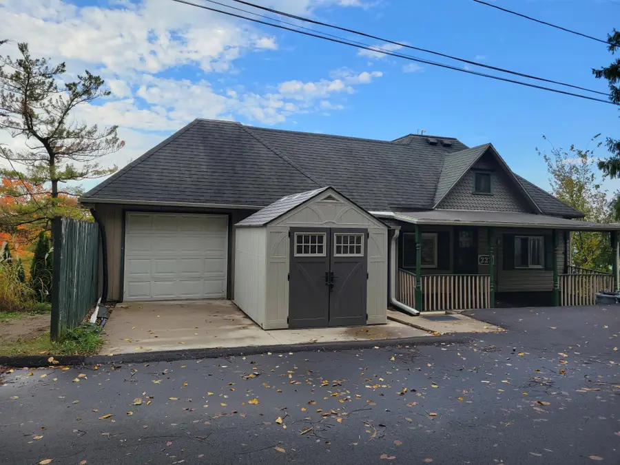 223 S Hill Street, Fountain City, WI 54629 - Image #2