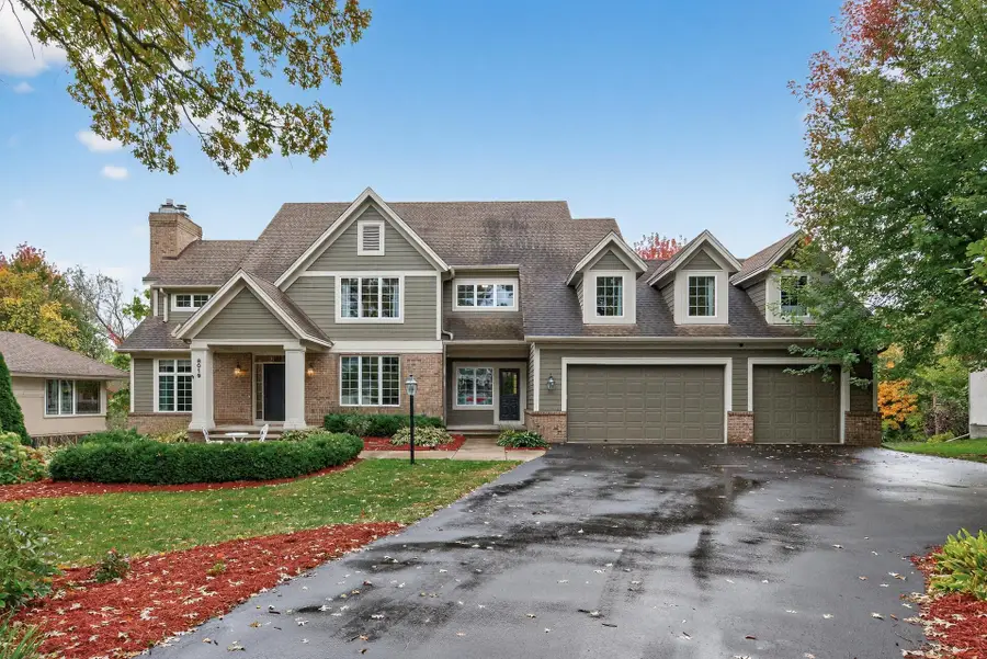 8019 Marsh Creek Road, Woodbury, MN 55125 - Image #3