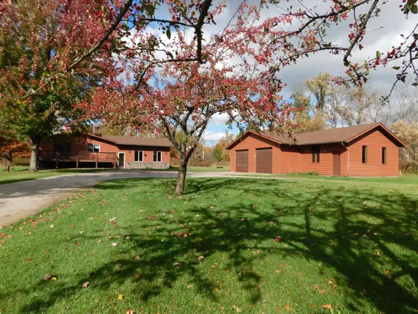 13636 42nd Street Se, Clear Lake, MN 55319