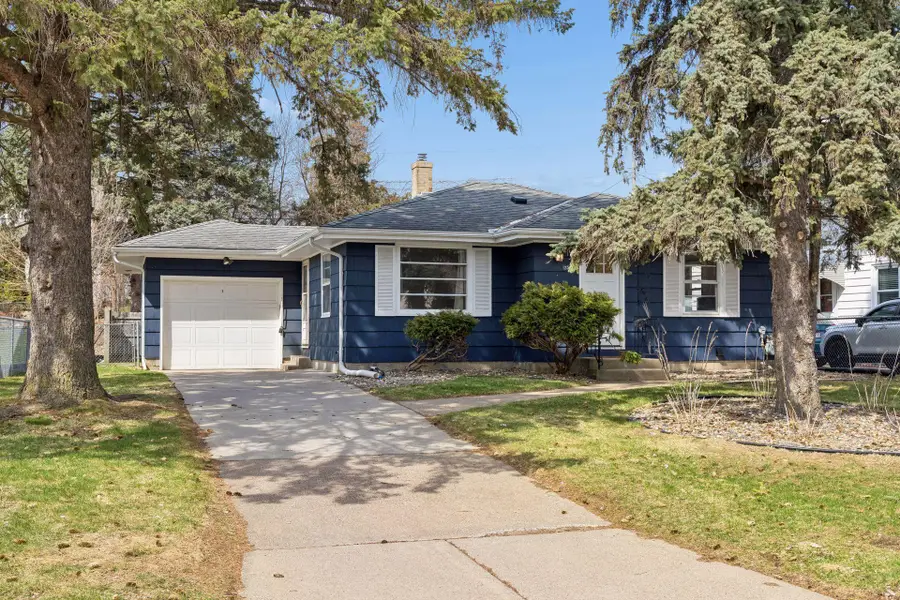 1257 Smith Avenue S, West Saint Paul, MN 55118 - #2