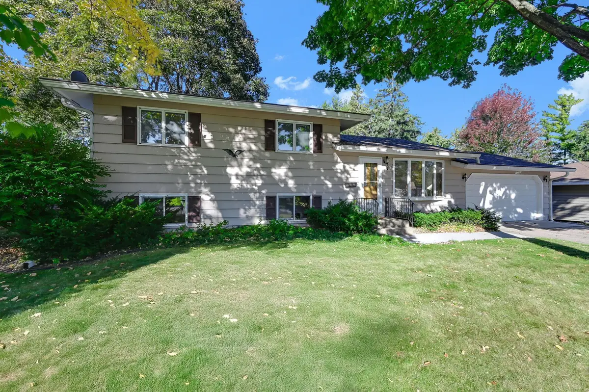 3801 Gettysburg Avenue N, New Hope, MN 55427 - Image #1