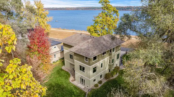 1880 Riviera Avenue S, Lake Saint Croix Beach, MN 55043