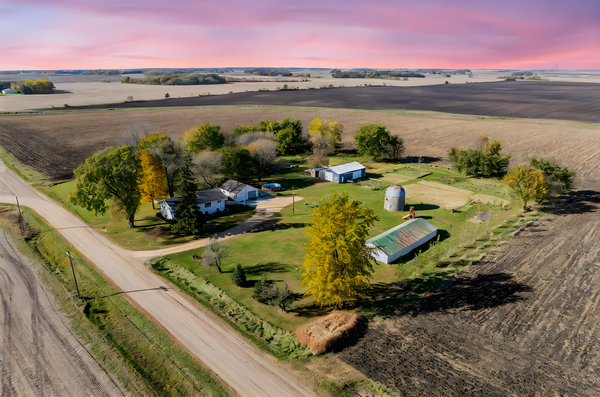 37658 410th Street, Saint Peter, MN 56082