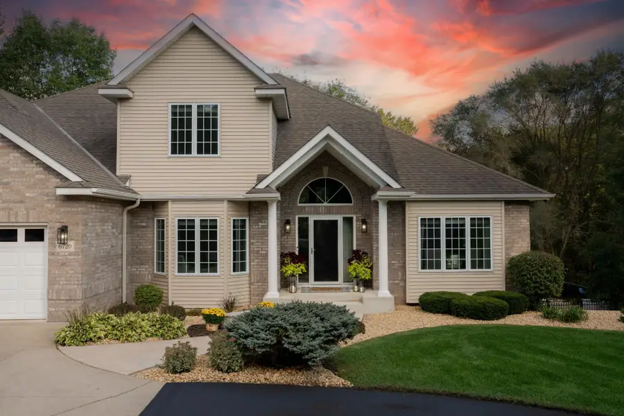 6720 Crackleberry Trail, Woodbury, MN 55129 - Image #2