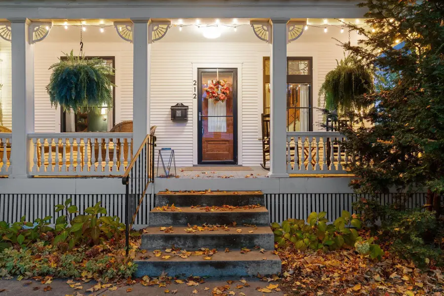 212 Cedar Lake Road S, Minneapolis, MN 55405 - Image #2