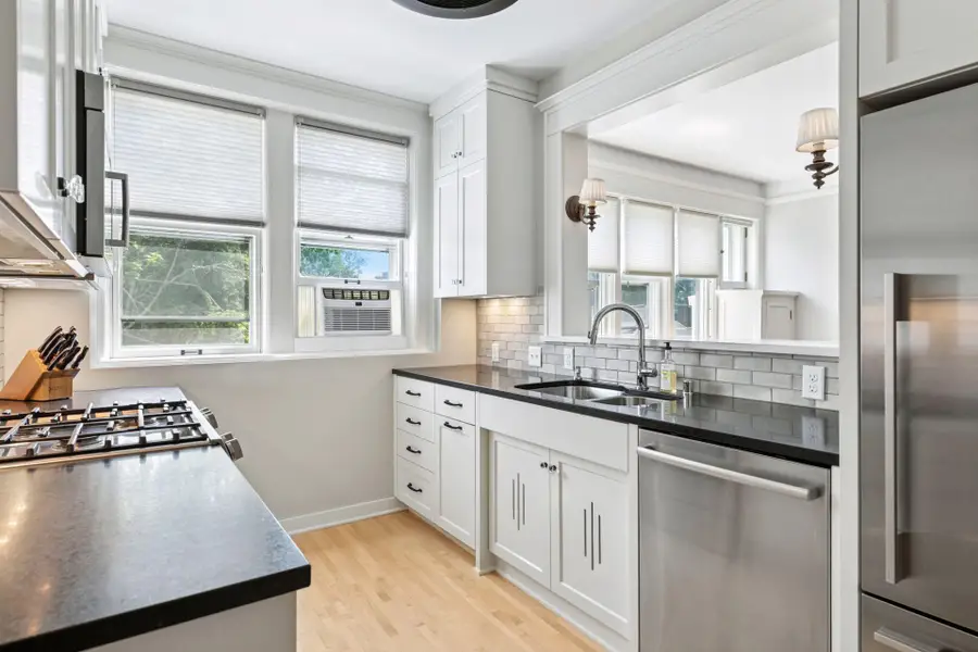 56 Arundel Street #10, Saint Paul, MN 55102 - Image #2