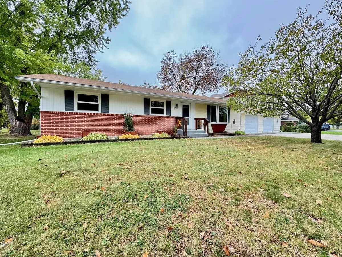 1208 Somerset Road, Fergus Falls, MN 56537 - Image #1