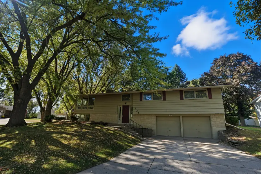 104 Mark Drive Ne, Hutchinson, MN 55350 - Image #3