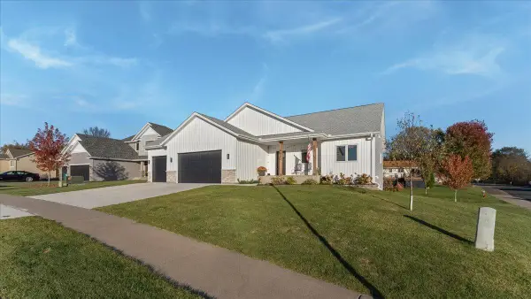 4940 River Oaks Road, Rockford, MN 55373