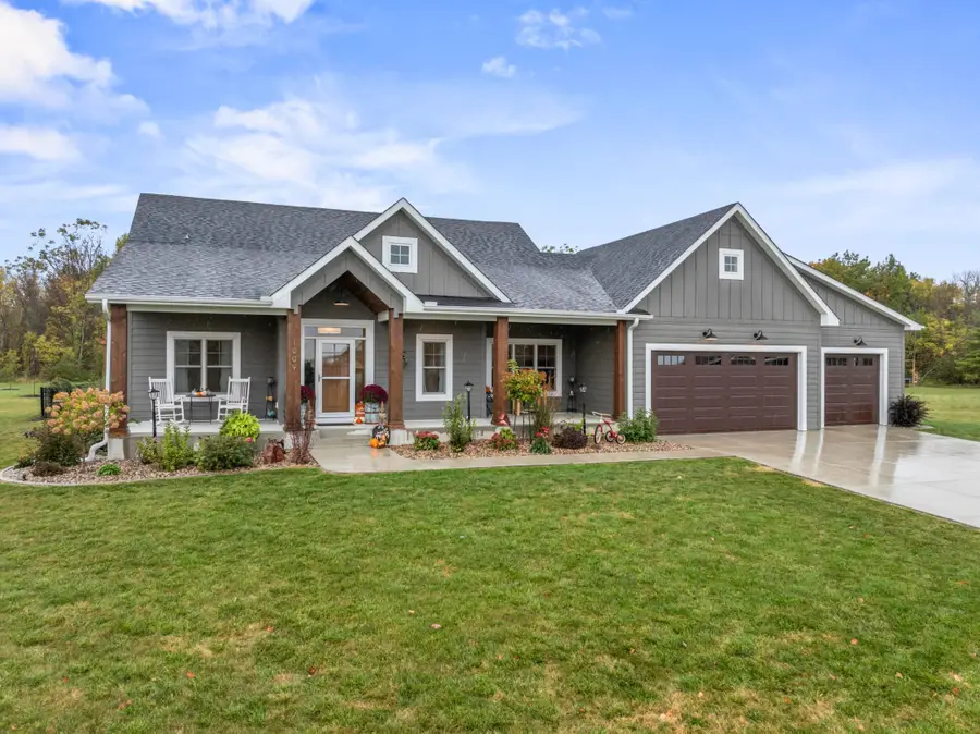 1009 Marion Court Ne, Montgomery, MN 56069 - Image #2