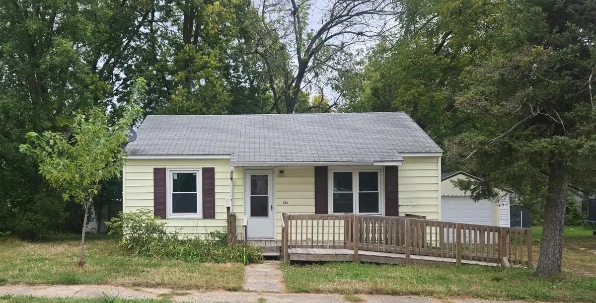 605 4th Avenue Se, Waseca, MN 56093 - Image #1