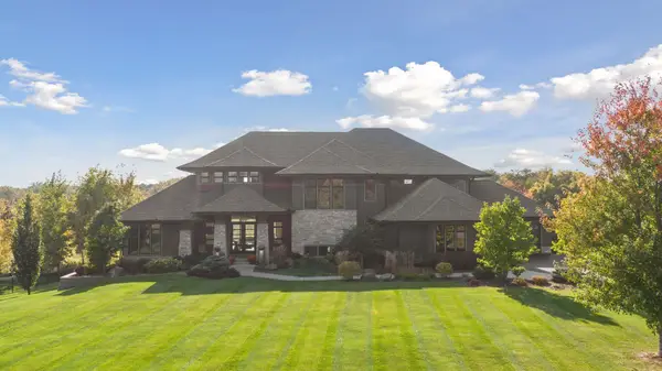 7584 Glen Alcove, Woodbury, MN 55129