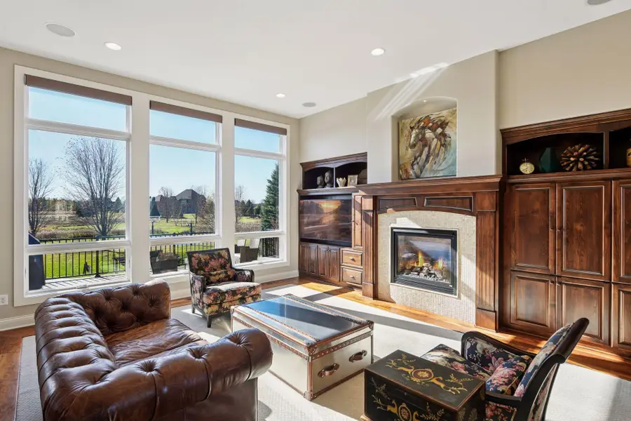 19220 Foxfield Drive, Prior Lake, MN 55372 - Image #2