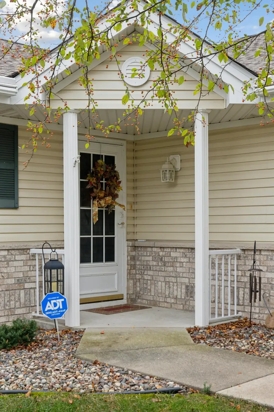 824 Woodland Drive, Mahtomedi, MN 55115 - Image #3