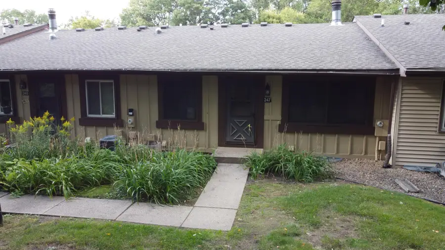 247 River Woods Lane, Burnsville, MN 55337 - Image #2