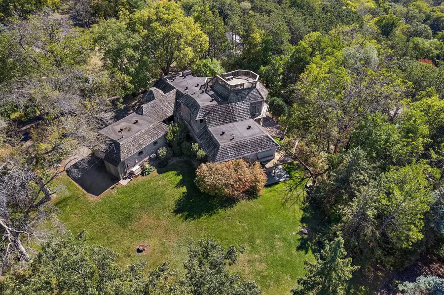 10901 Riverview Road, Eden Prairie, MN 55347 - Image #2