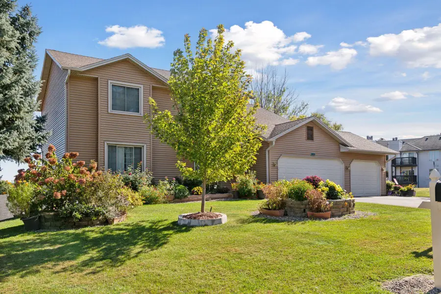 4156 Hilltop Lane, Eagan, MN 55123 - Image #2