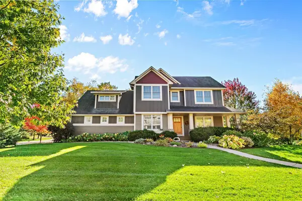 1658 Headwaters Lane, Woodbury, MN 55129