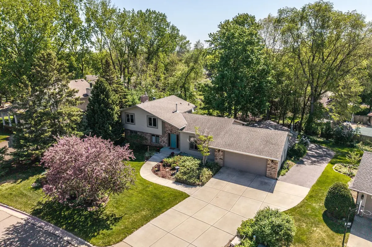 15505 Logarto Lane, Burnsville, MN 55306 - Image #1