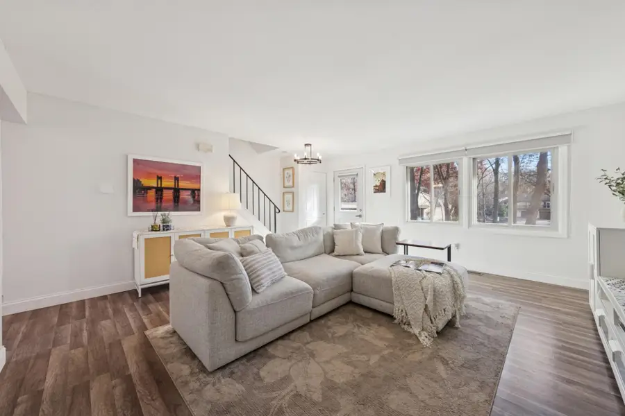 319 River Woods Lane, Burnsville, MN 55337 - Image #3