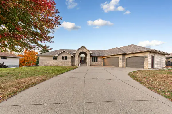 1308 Greenleaf Road, Faribault, MN 55021