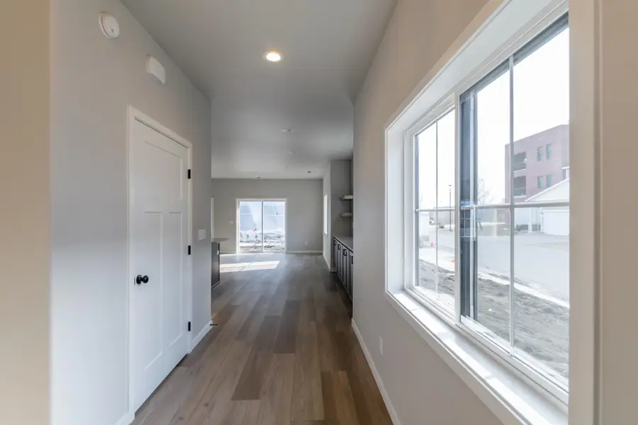 4170 Arthur Drive S, Fargo, ND 58104 - Image #3