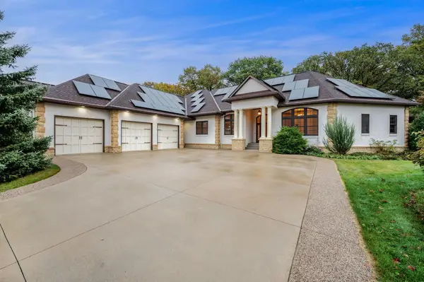 221 Woodhill Court, Mankato, MN 56001