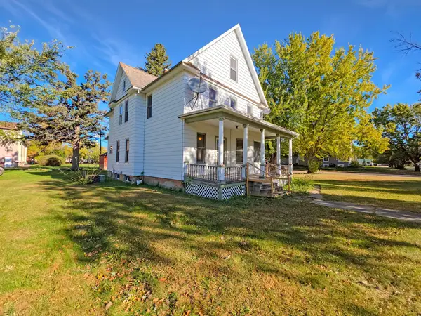 205 E 3rd Street E, Herman, MN 56248