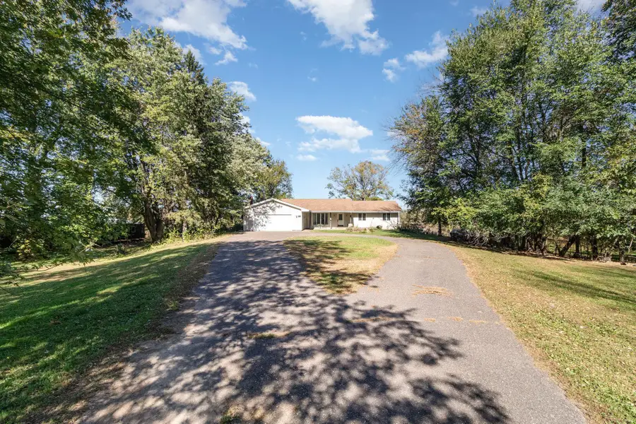 5811 195th Avenue Nw, Nowthen, MN 55303 - Image #2